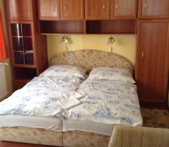 Alom Haz Appartement *